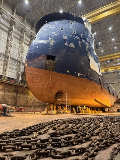 Fugro Resilience in dock hall 2